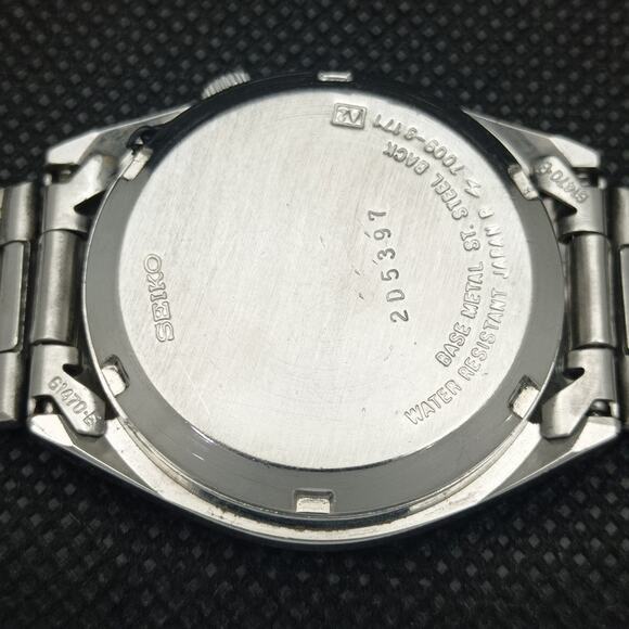 Vintage 1972 Seiko Automatic Mens Silver Watch W/daydate & Green accents - Picture 8 of 9